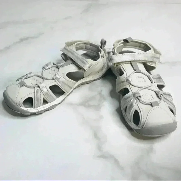 CAT & JACK SANDALS CHILDRENS 2 GRAY KALINDA VELCRO OUTDOOR PLAYGROUND SUMMER - Picture 1 of 8